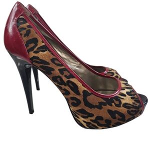 GUESS 80's Leopard Print Red Black Patent Leather Peep Toe Stilleto Heels 10M